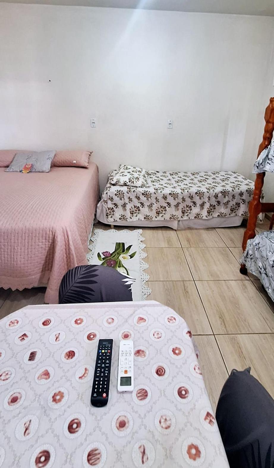 Kitnet S1 Em Torres-Rs - Na Mais Bela Praia Gaucha - Cozinha - Banheiro - Ar Condicionado - Tv E Wi-Fi - Estacionamento - Anfitria Superhost No Bnb Exteriör bild