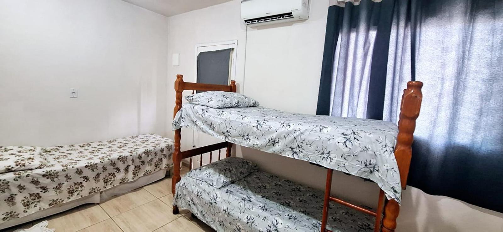 Kitnet S1 Em Torres-Rs - Na Mais Bela Praia Gaucha - Cozinha - Banheiro - Ar Condicionado - Tv E Wi-Fi - Estacionamento - Anfitria Superhost No Bnb Exteriör bild
